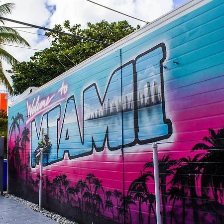 Cozy & Colorful Miami Art Canvas W/Hottub & Murals Buitenkant foto